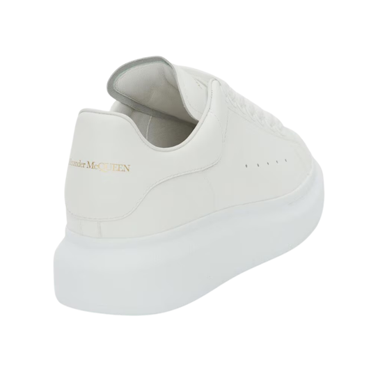 Alexander McQueen Oversized Sneakers - white