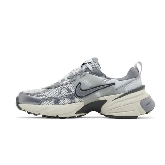 Nike V2K Run Pure Platinum Wolf Grey