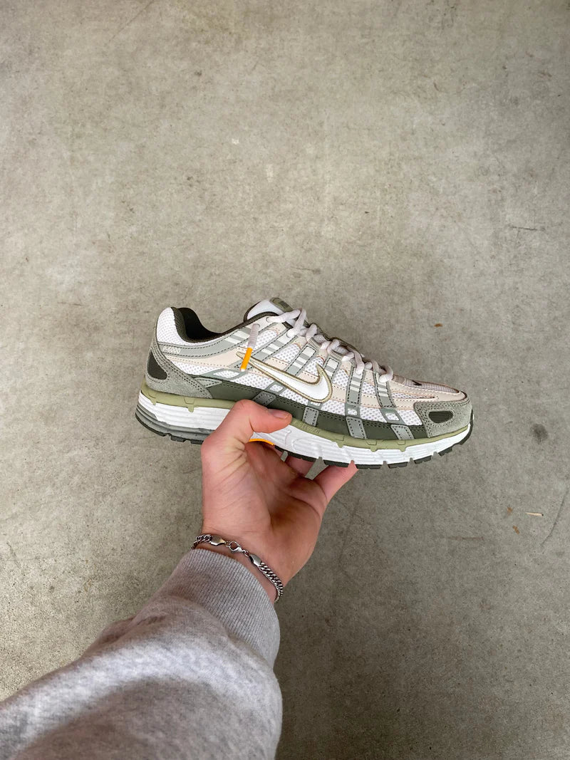 Nike P-6000“cargo khaki”