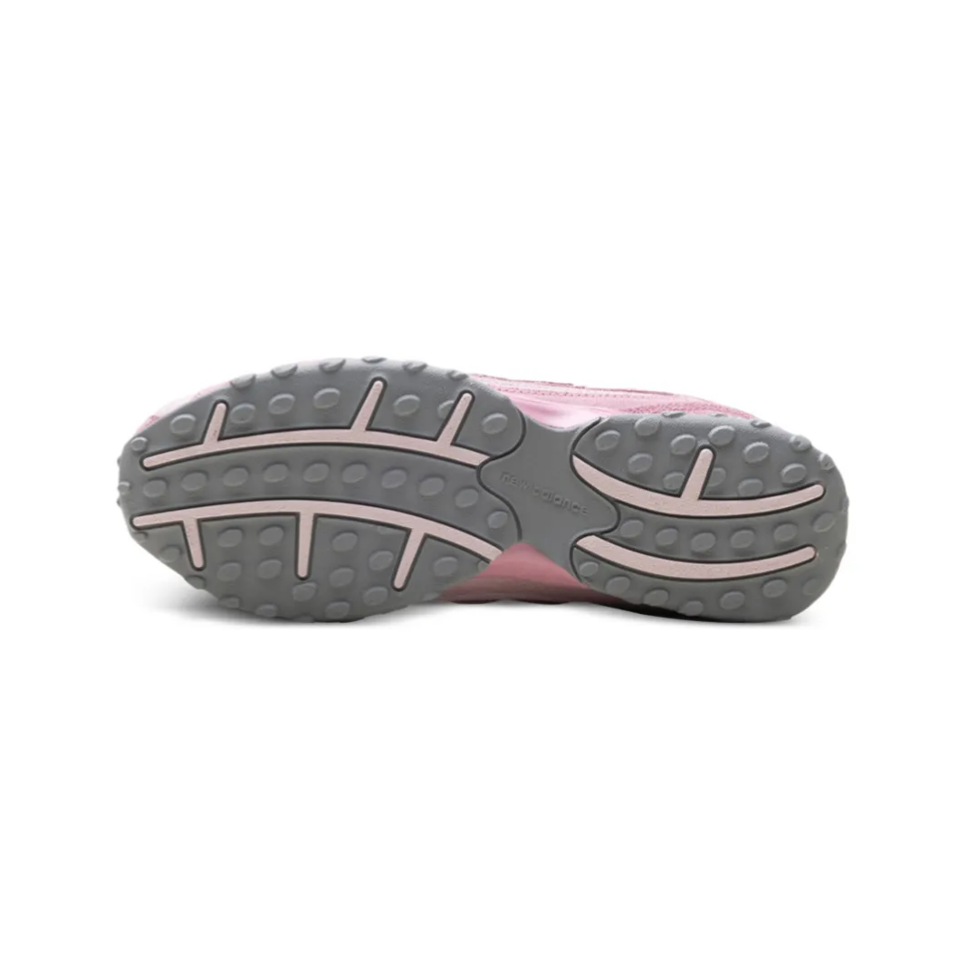 New Balance 204L Pastel Pink