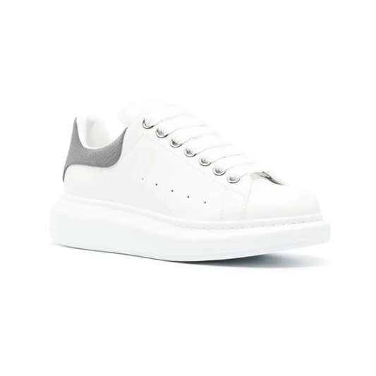 Alexander McQueen Oversized sneakers - white with grey suede